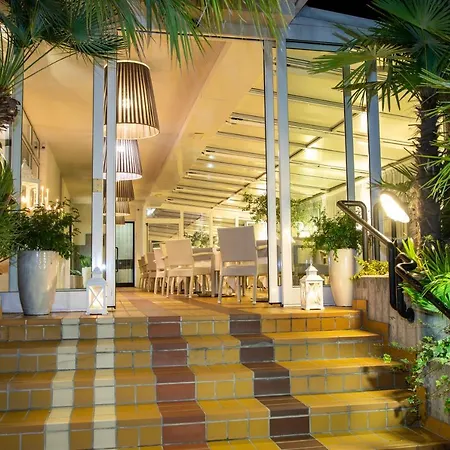 Santiago Hotel 3*